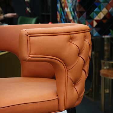 For BRABBU, the DECOREX promises to be the most exciting ever. It is the stage that will reunite the brand’s novelties, the best sellers and the most wanted by the Press. A cosmopolitan, cozy and fierce ambiance that totally reflects the brand’s mission.